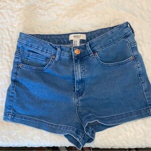 Forever 21 ladies denim shorts size 29